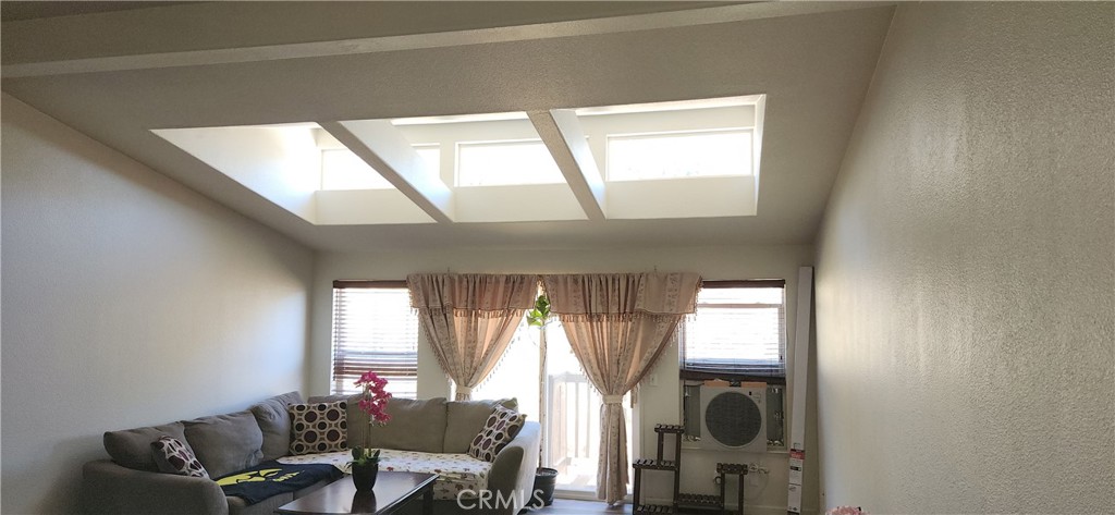 238 Elams Ranch Road Oroville, CA 95966 - Photo 15 of 75 a living room with furniture and a window