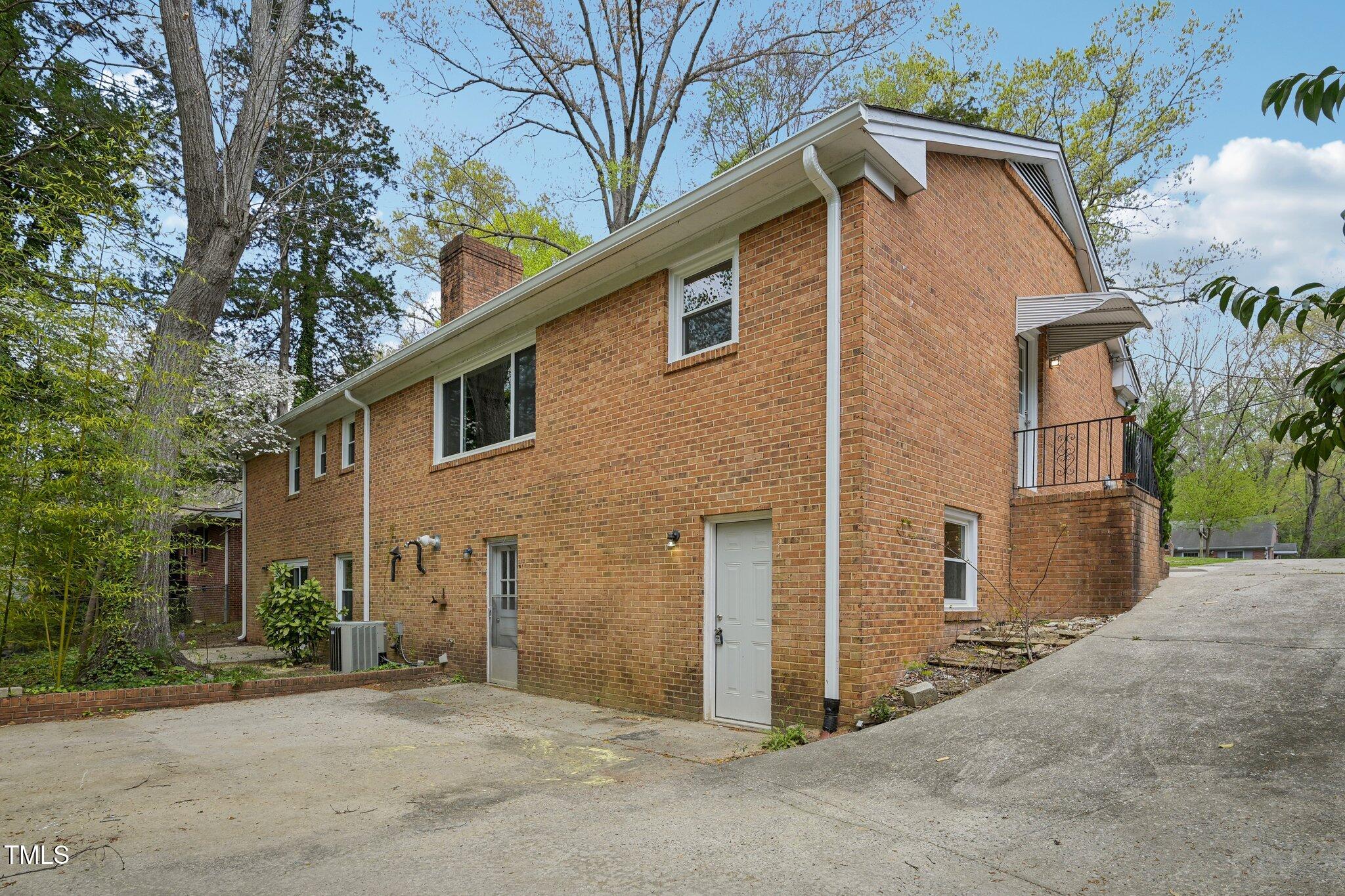 4815 Oak Park Road Raleigh, NC 27612 - Photo 47 of 50 44-web-or-mls-Oak Park Rd-03042025-044