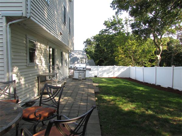 59 Hillview Road Westwood, MA 02090 - Photo 17 of 18