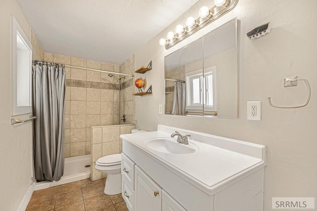 3335 East County Line Road Idaho Falls, ID 83401 - Photo 15 of 33