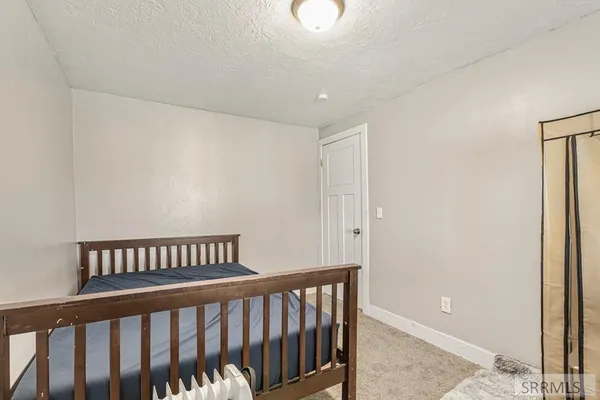$385,000 | 3335 East County Line Road, Idaho Falls, ID 83401
