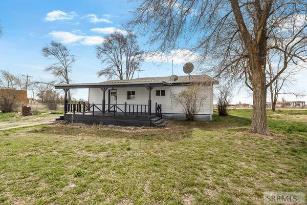 $385,000 | 3335 East County Line Road, Idaho Falls, ID 83401