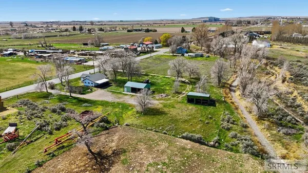 $385,000 | 3335 East County Line Road, Idaho Falls, ID 83401