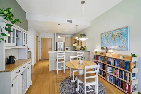 $359,900 | 309 West Washington Avenue, Unit 613, Madison, WI 53703