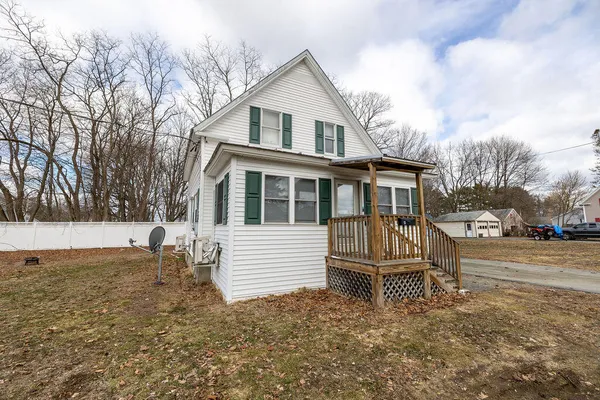 $280,000 | 8 Spring Street, Madison, ME 04950