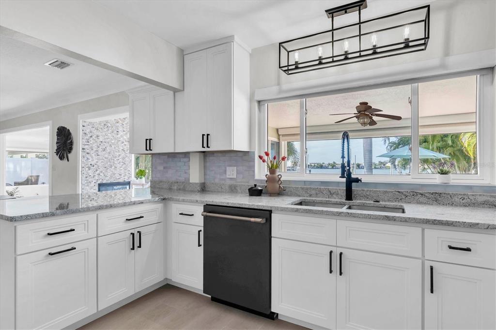 17352 Kennedy Drive North Redington Beach, FL 33708 - Photo 16 of 37