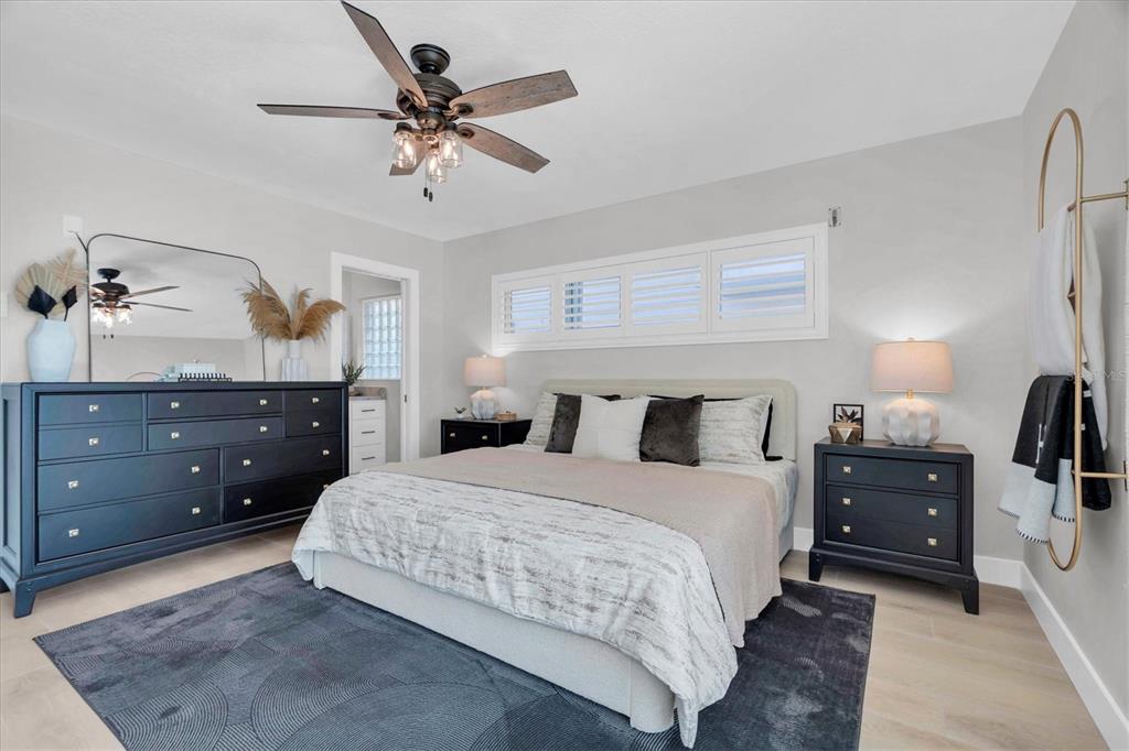 17352 Kennedy Drive North Redington Beach, FL 33708 - Photo 18 of 37