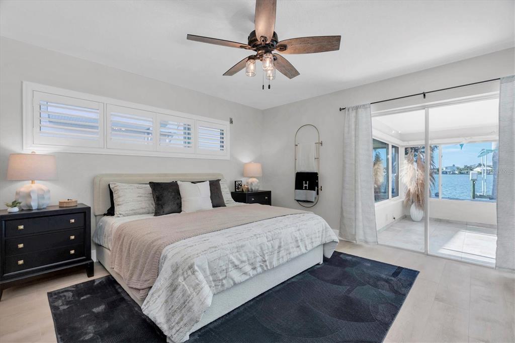 17352 Kennedy Drive North Redington Beach, FL 33708 - Photo 19 of 37