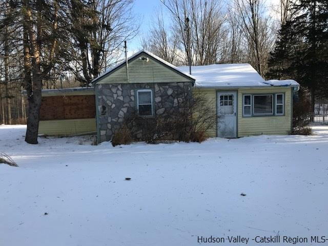 202 Rutsonville Road Wallkill, NY 12589 - Photo 1 of 10 a front view of a house with a yard