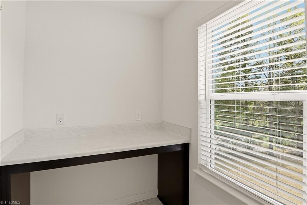 4112 Country Club Road, Unit 1034 Winston-Salem, NC 27104 - Photo 25 of 34