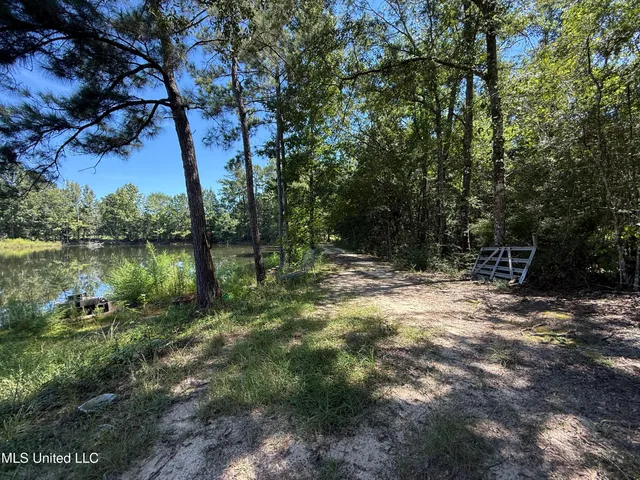 $192,500 | 918 Spring Hill Road, Poplarville, MS 39470