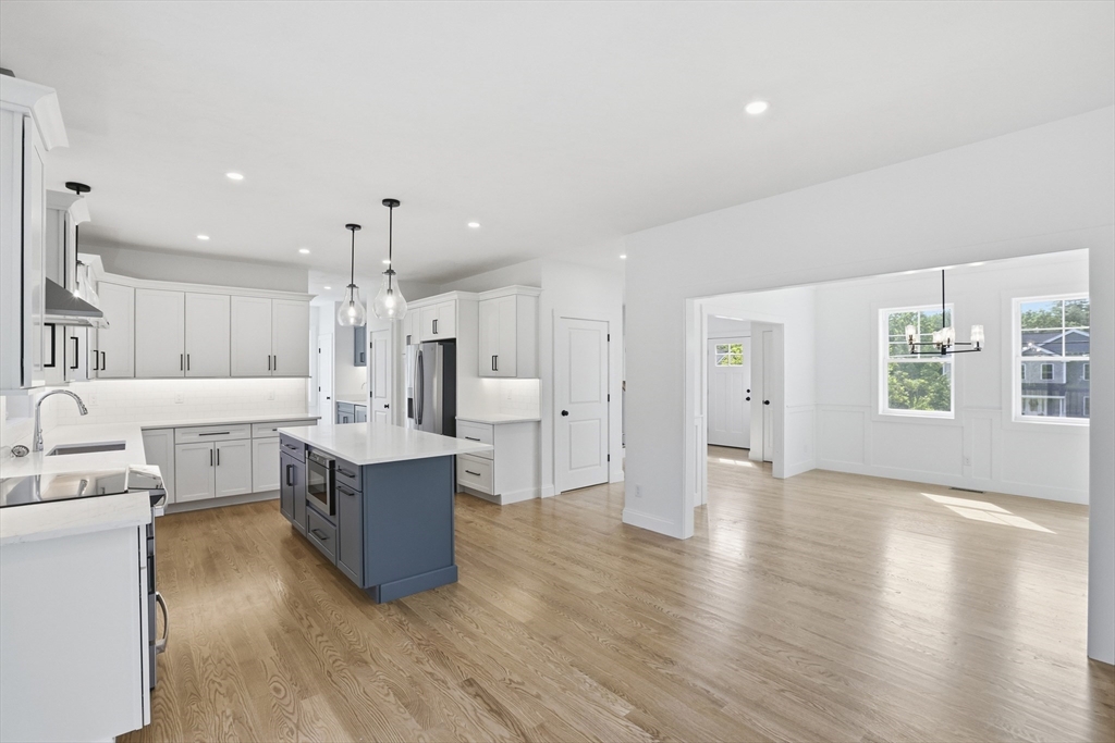 294 Salem Road Dracut, MA 01826 - Photo 6 of 33