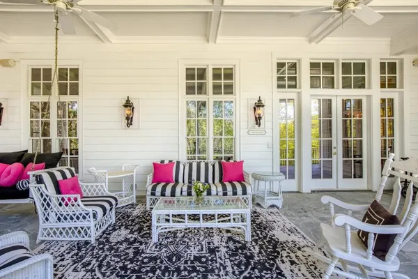 $3,000,000 | 1095 Stonegate Court, Roswell, GA 30075