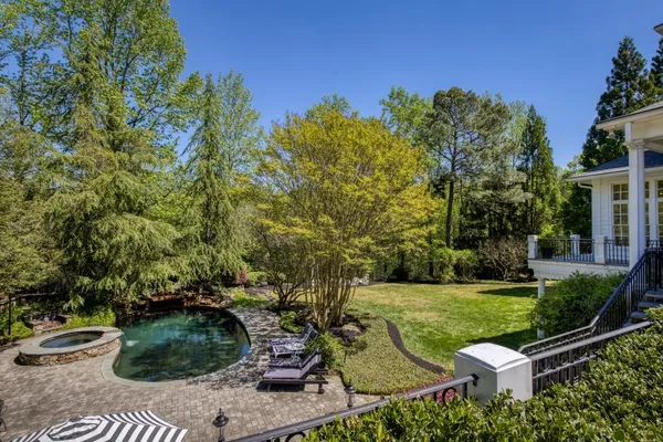 $3,000,000 | 1095 Stonegate Court, Roswell, GA 30075