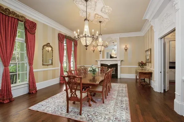 $3,000,000 | 1095 Stonegate Court, Roswell, GA 30075