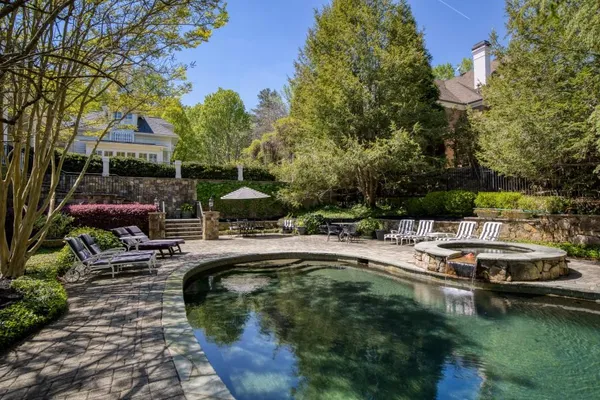 $3,000,000 | 1095 Stonegate Court, Roswell, GA 30075