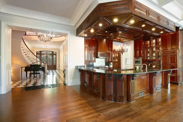 $3,000,000 | 1095 Stonegate Court, Roswell, GA 30075