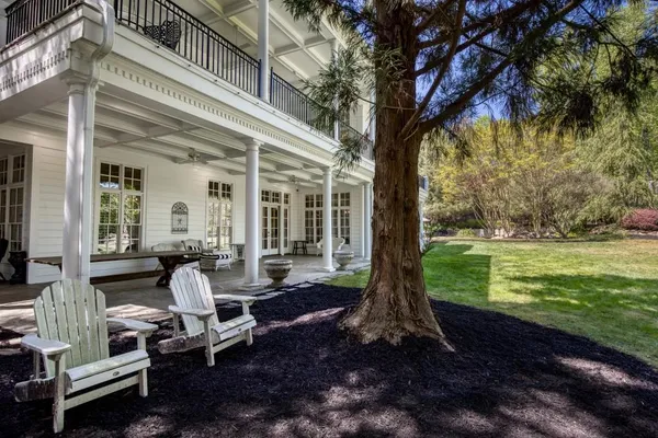 $3,000,000 | 1095 Stonegate Court, Roswell, GA 30075