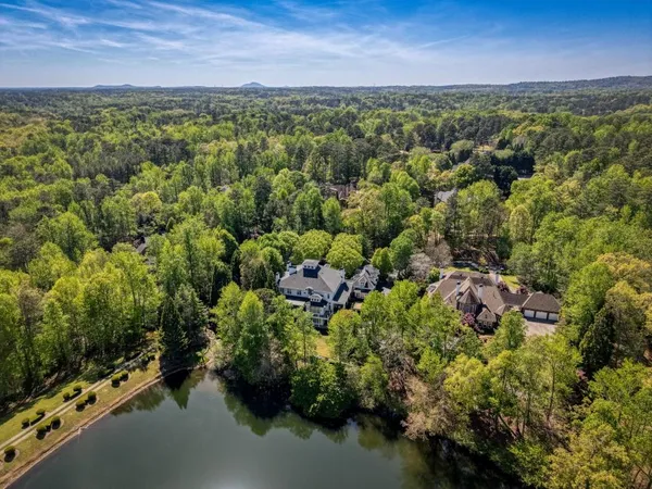 $3,000,000 | 1095 Stonegate Court, Roswell, GA 30075