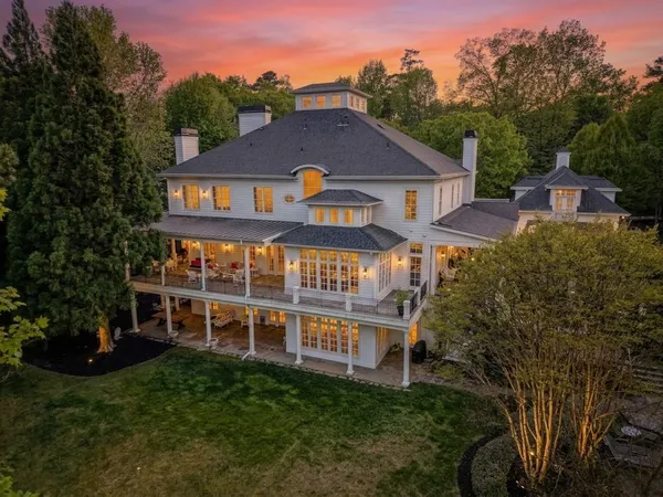 $3,000,000 | 1095 Stonegate Court, Roswell, GA 30075