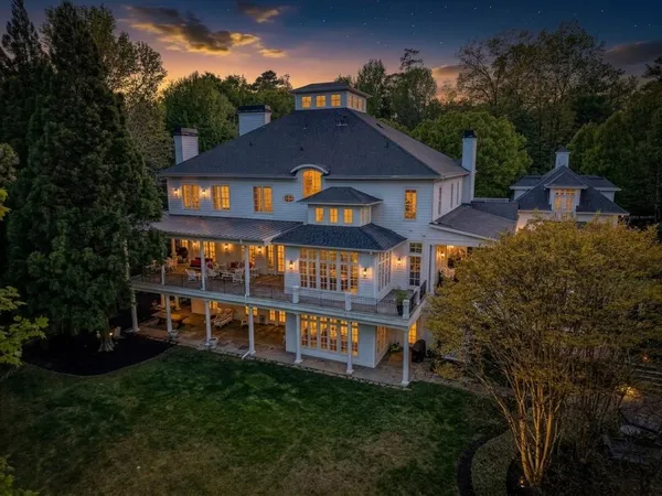 $3,000,000 | 1095 Stonegate Court, Roswell, GA 30075