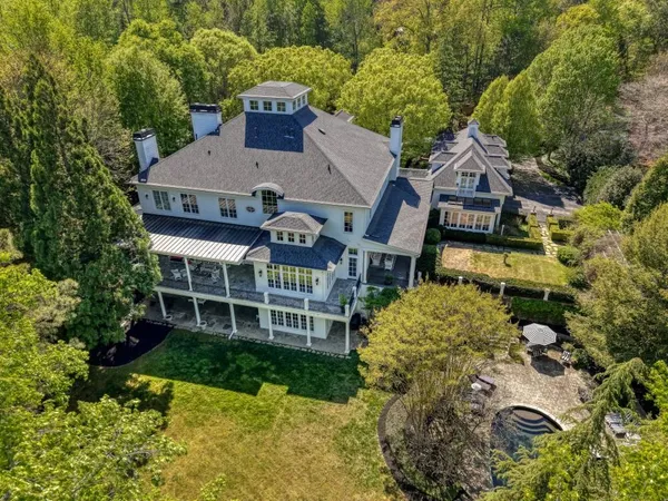 $3,000,000 | 1095 Stonegate Court, Roswell, GA 30075