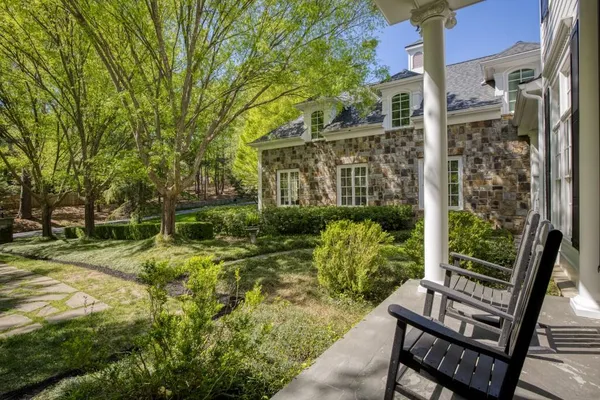 $3,000,000 | 1095 Stonegate Court, Roswell, GA 30075