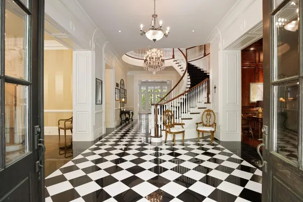 $3,000,000 | 1095 Stonegate Court, Roswell, GA 30075