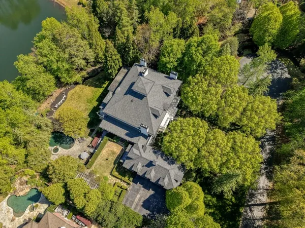 $3,000,000 | 1095 Stonegate Court, Roswell, GA 30075
