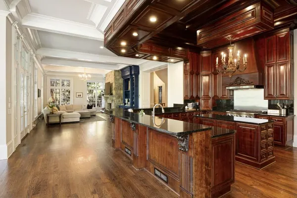 $3,000,000 | 1095 Stonegate Court, Roswell, GA 30075