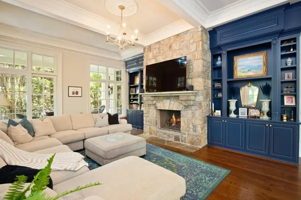 $3,000,000 | 1095 Stonegate Court, Roswell, GA 30075