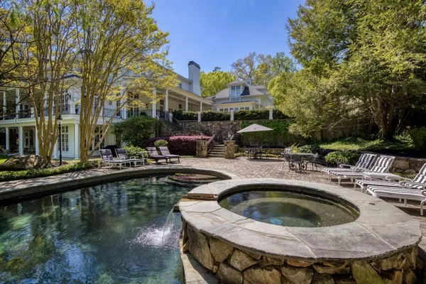 $3,000,000 | 1095 Stonegate Court, Roswell, GA 30075