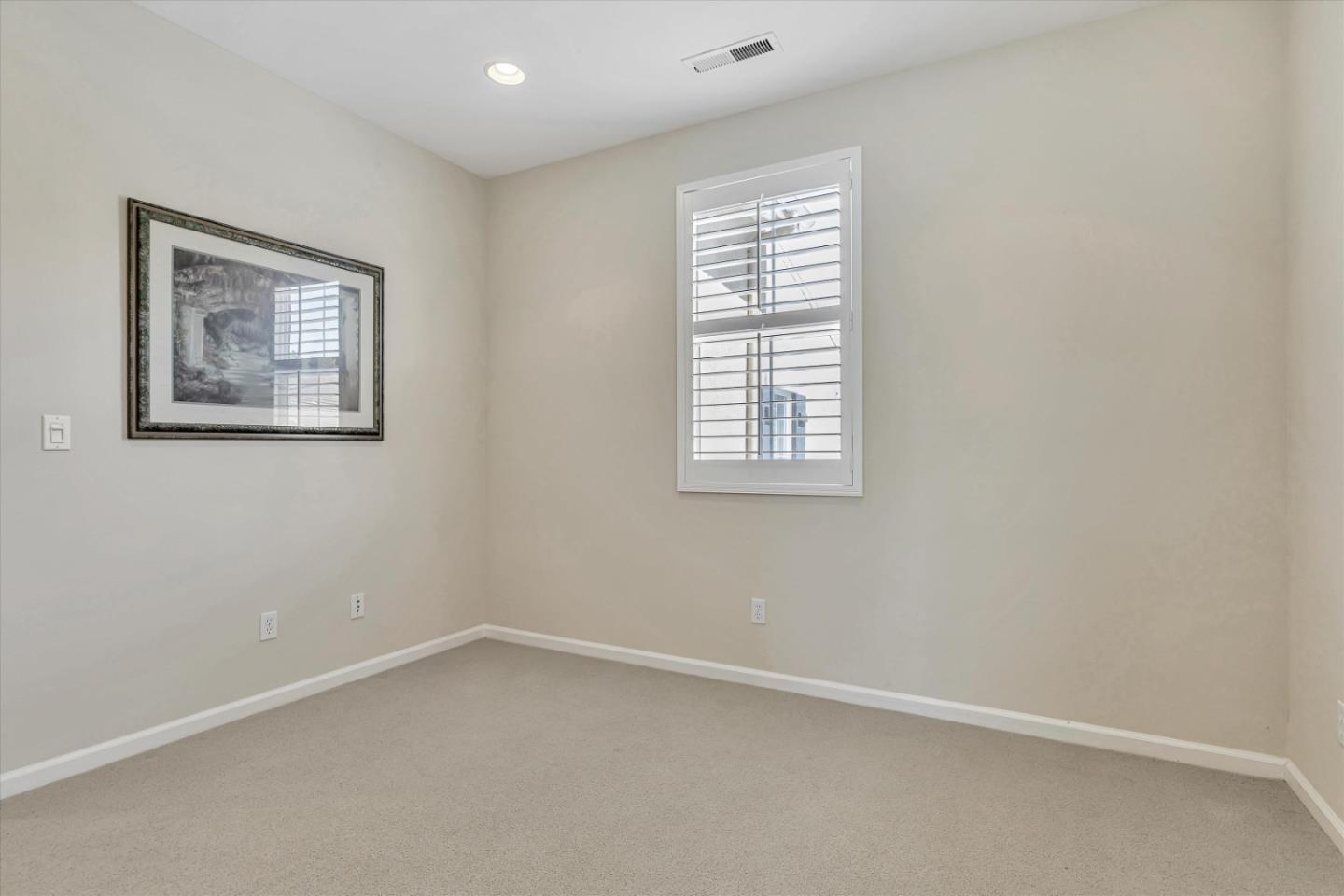2124 Harvest Moon Lane San Ramon, CA 94582 - Photo 20 of 31 an empty room with windows
