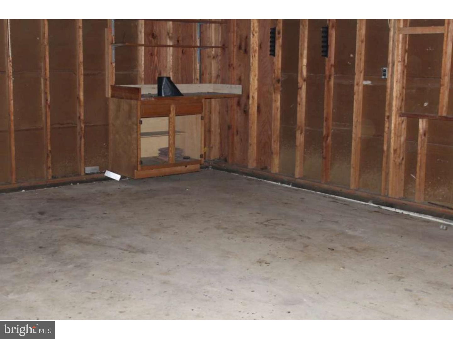 12 Butterworths Bogs Road Tabernacle, NJ 08088 - Photo 22 of 22 Garage