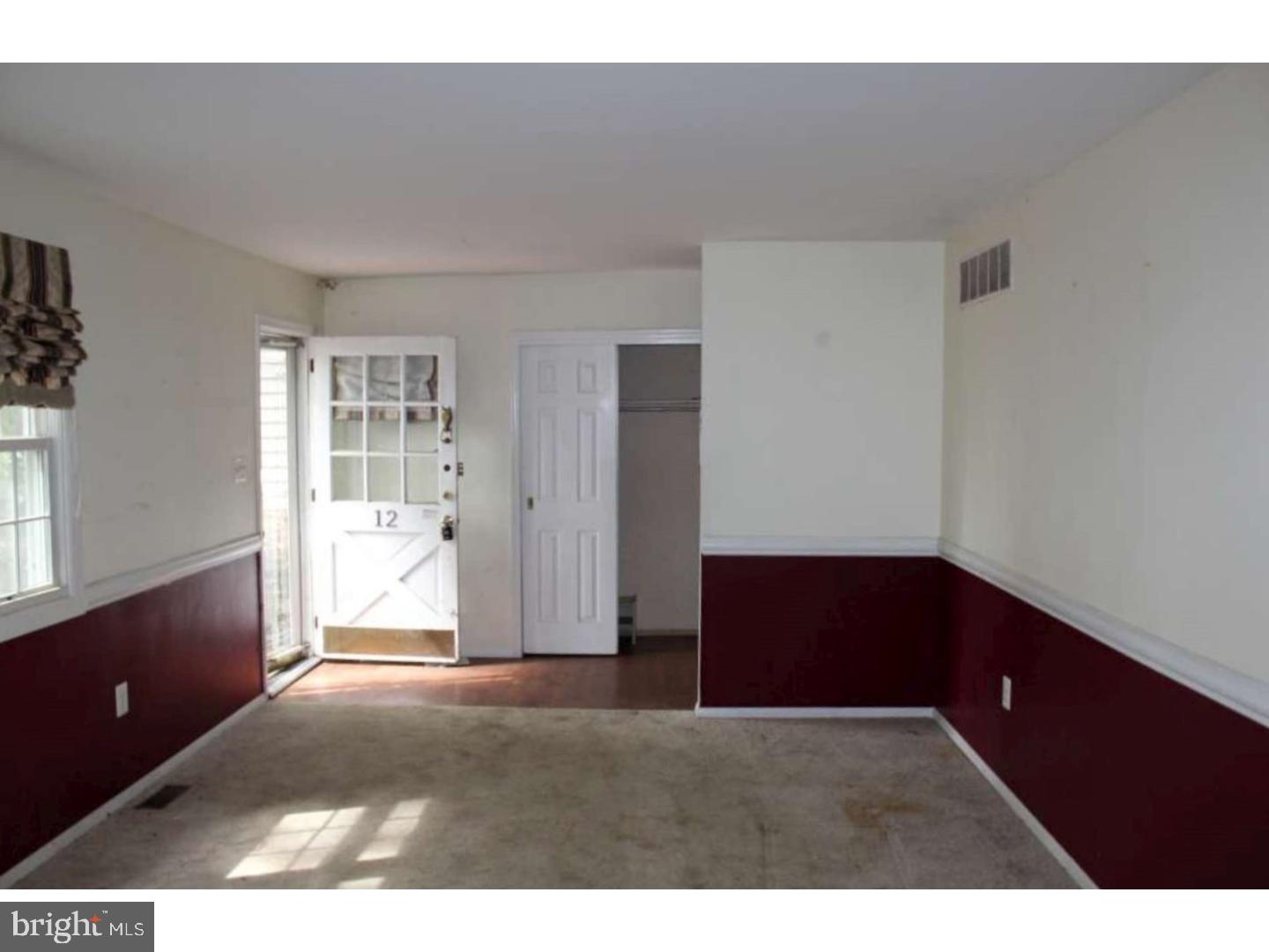 12 Butterworths Bogs Road Tabernacle, NJ 08088 - Photo 7 of 22 Living Room