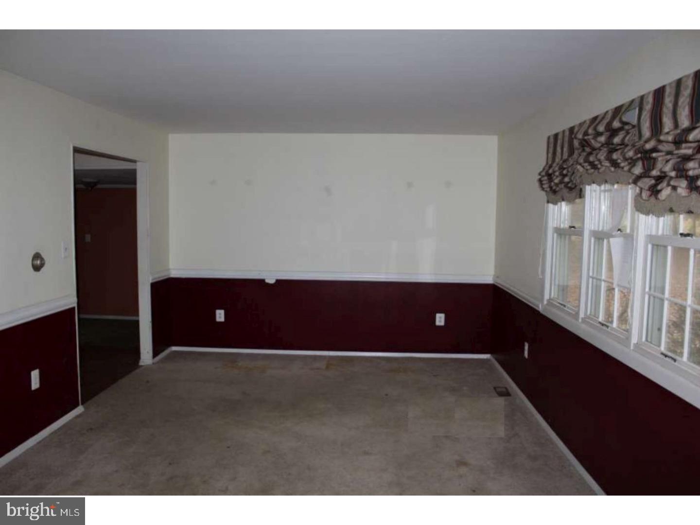12 Butterworths Bogs Road Tabernacle, NJ 08088 - Photo 8 of 22 Living Room