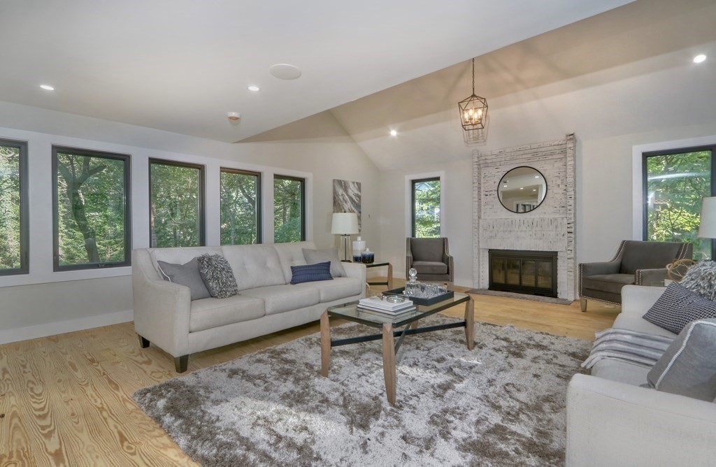 18 Lanark Road Wellesley, MA 02481 - Photo 16 of 42