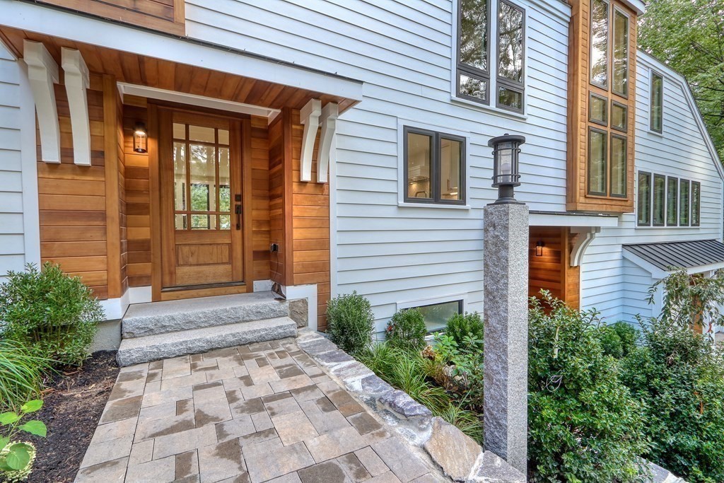 18 Lanark Road Wellesley, MA 02481 - Photo 2 of 42