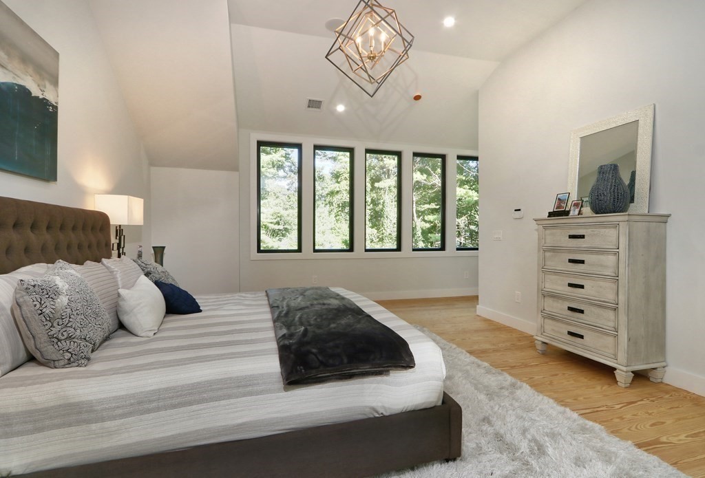 18 Lanark Road Wellesley, MA 02481 - Photo 28 of 42