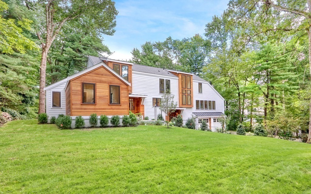 18 Lanark Road Wellesley, MA 02481 - Photo 3 of 42