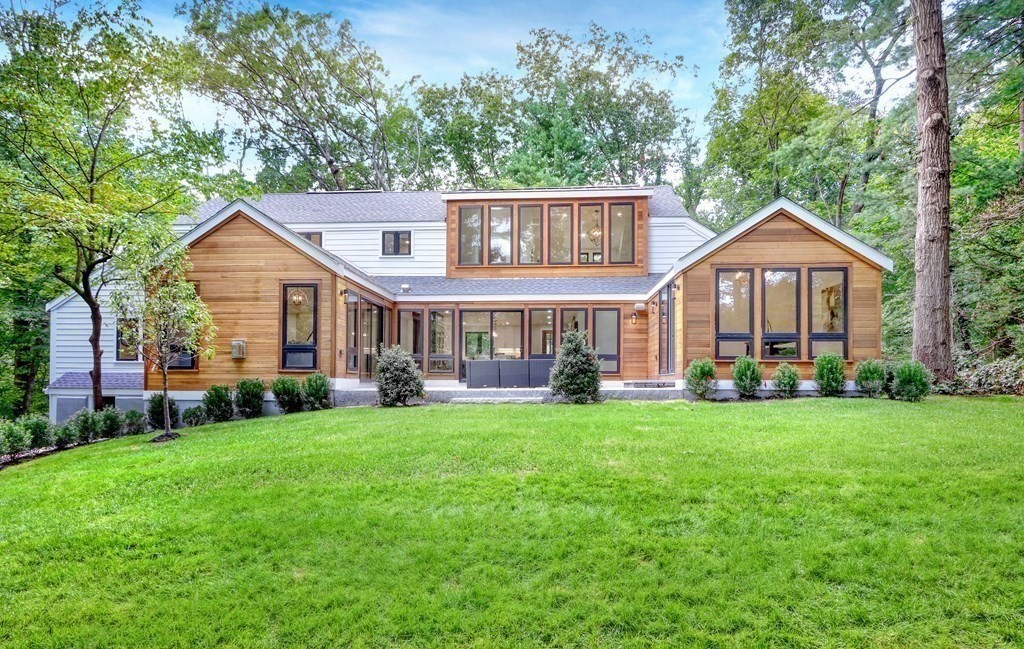 18 Lanark Road Wellesley, MA 02481 - Photo 6 of 42