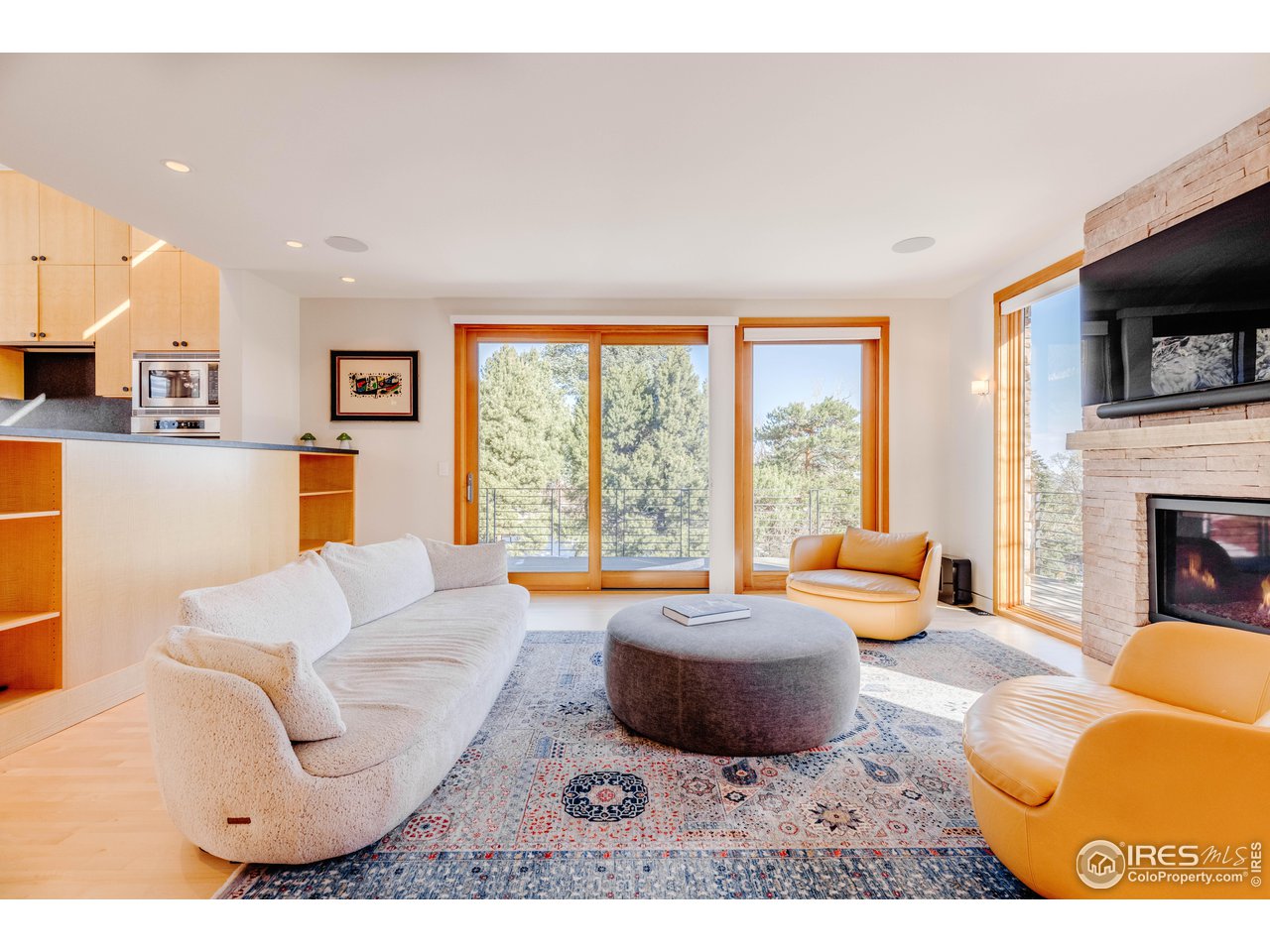 835 Circle Drive Boulder, CO 80302 - Photo 13 of 35 Family Room