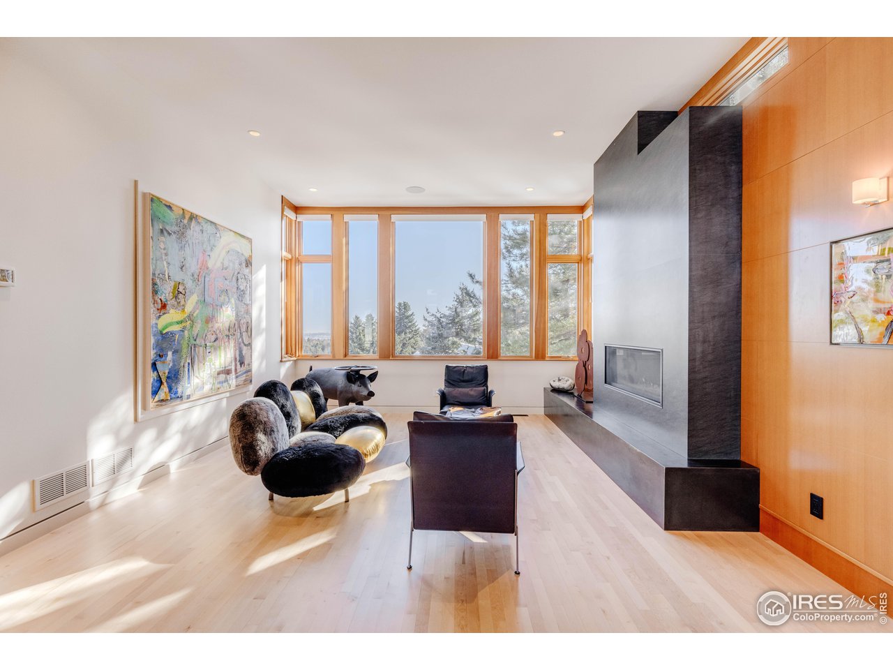 835 Circle Drive Boulder, CO 80302 - Photo 7 of 35 Living Room with fireplace and views