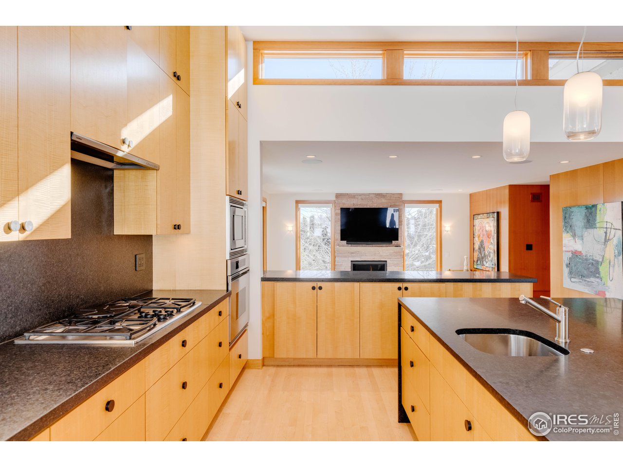 835 Circle Drive Boulder, CO 80302 - Photo 10 of 35 Kitchen with amazing light