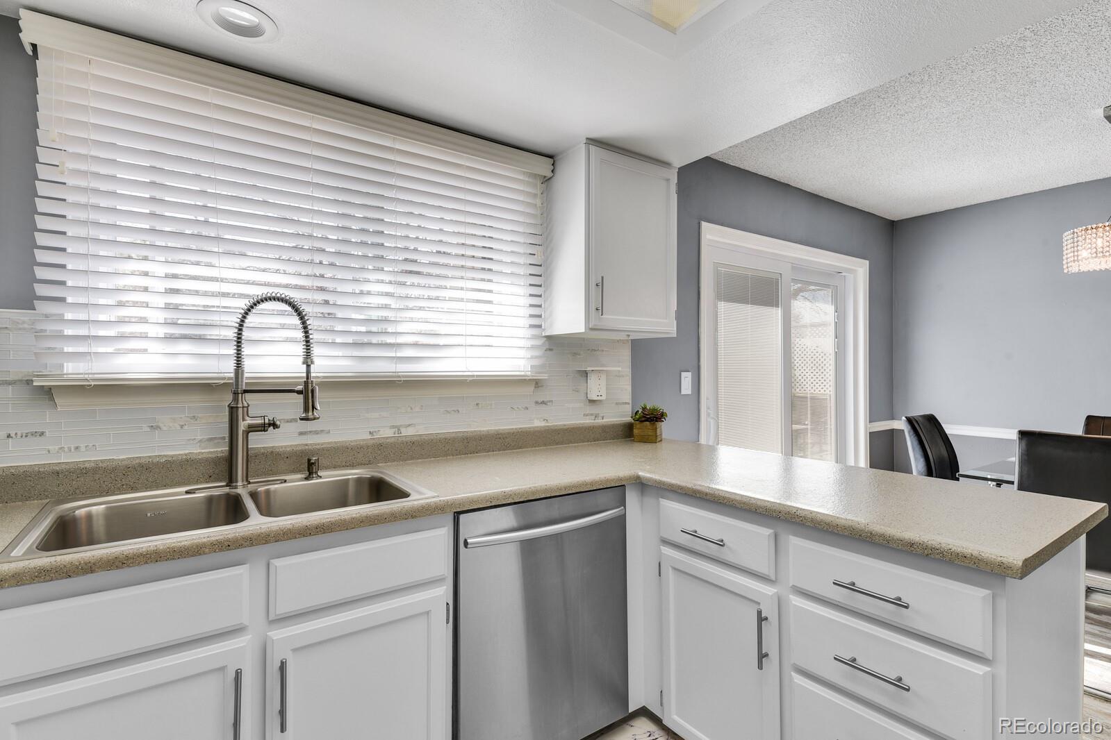502 Ridgeglen Way Highlands Ranch, CO 80126 - Photo 14 of 39 Gallery Image 14