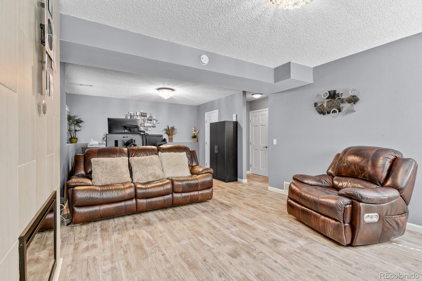502 Ridgeglen Way Highlands Ranch, CO 80126 - Photo 28 of 39 Gallery Image 28