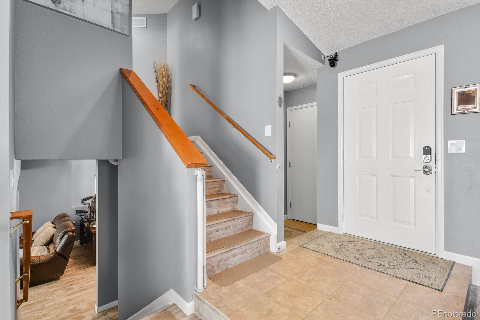 502 Ridgeglen Way Highlands Ranch, CO 80126 - Photo 8 of 39 Gallery Image 8