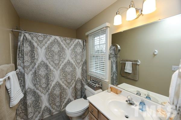 2332 Kendricks Court Raleigh, NC 27613 - Photo 8 of 18