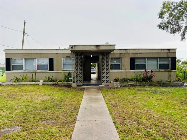 $1,200 | 650 Ave C Southwest, Unit A, Winter Haven, FL 33880