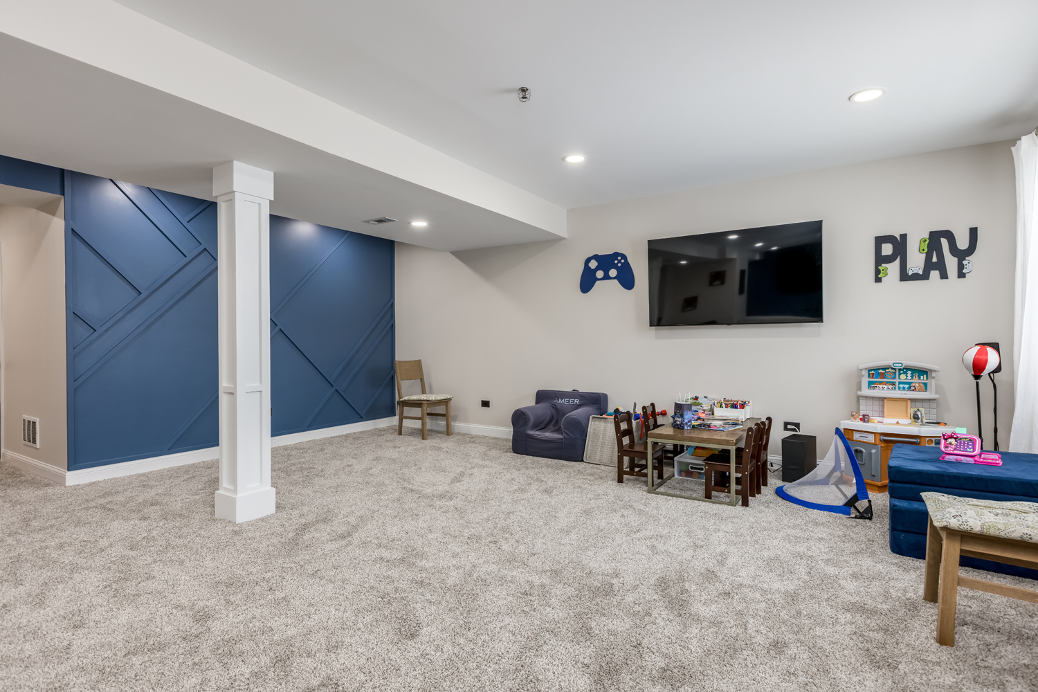 908 Blue Ridge Drive Streamwood, IL 60107 - Photo 42 of 48 Gallery Image 42